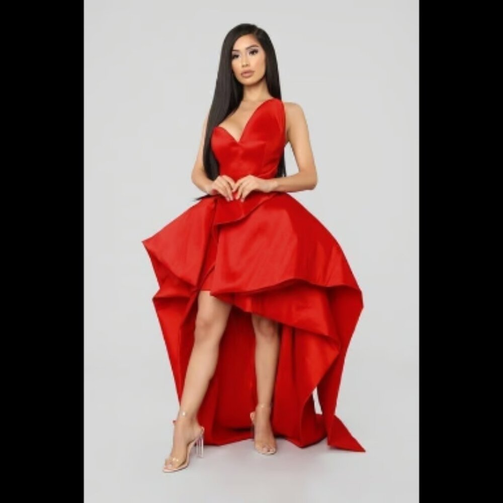 Fashion Nova High Klass High Low Gown - Red - NWT